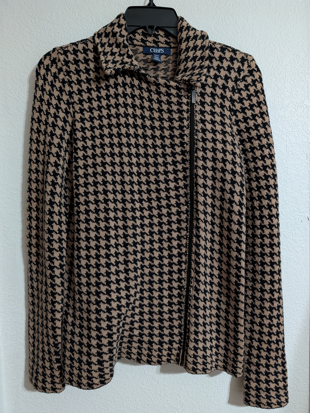 Chaps Black and Tan Houndstooth Zip-Front Cardigan